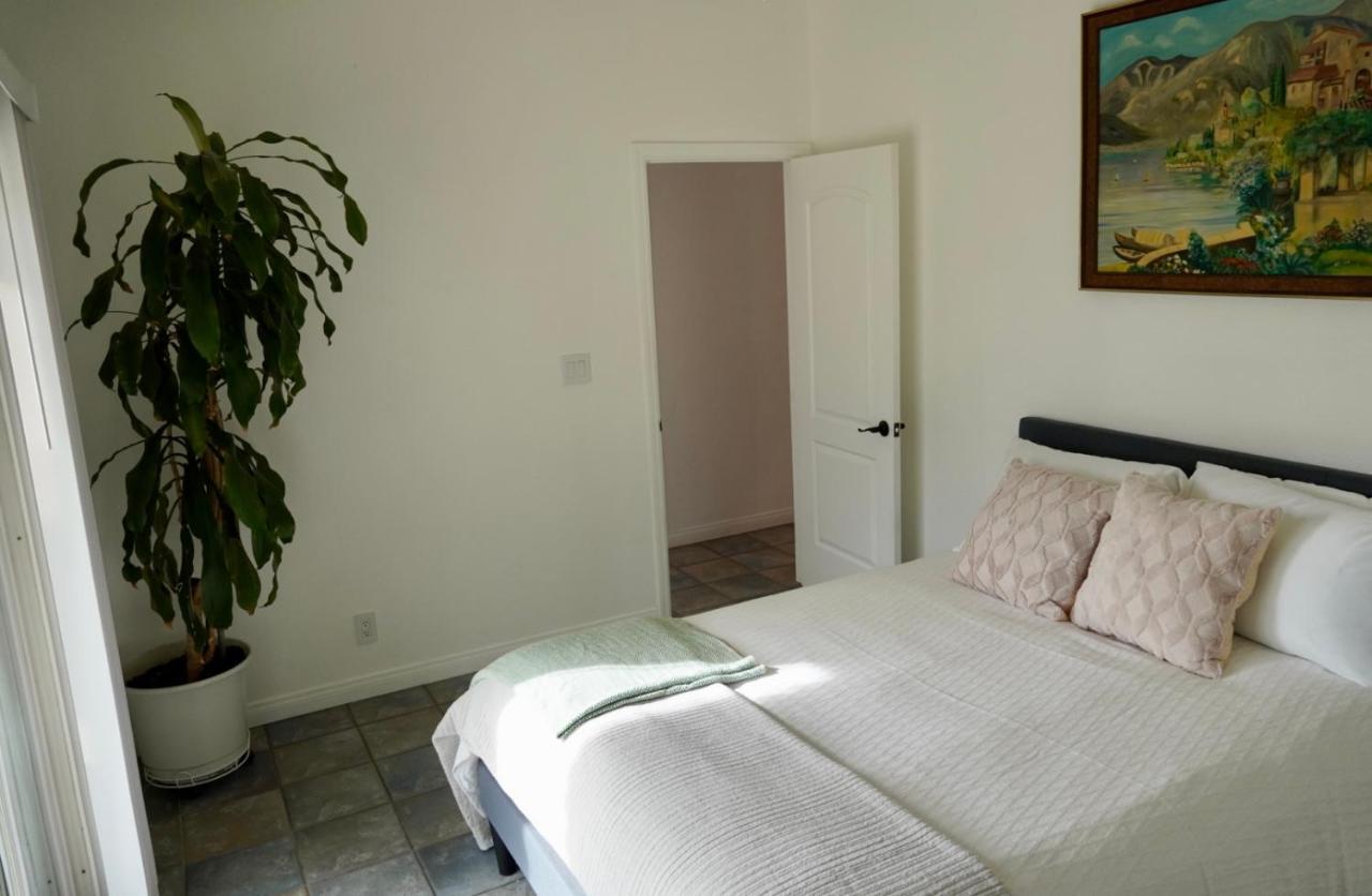 Cozy Family Hideaway, Sleeps 8, 4 Tv'S Yard, Shops Villa Simi Valley Exteriör bild